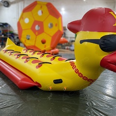 Надувной банан "ДАБЛ УТКА" - Производственное предприятие АЭРО - Пневмокаркасные шатры и палатки,  надувные рекламные конструкции, надувные сцены, арки  и пневмокостюмы