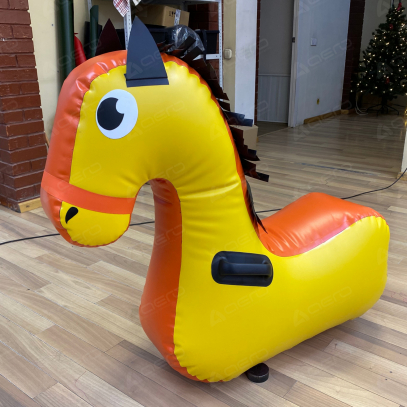 ДЕТСКИЕ ЛОШАДКИ - надувной аттракцион - Производственное предприятие АЭРО - Пневмокаркасные шатры и палатки,  надувные рекламные конструкции, надувные сцены, арки  и пневмокостюмы